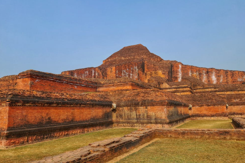 Varanasi – Prayagraj – Chitrakoot – Ayodhya Divine Pilgrimage Package